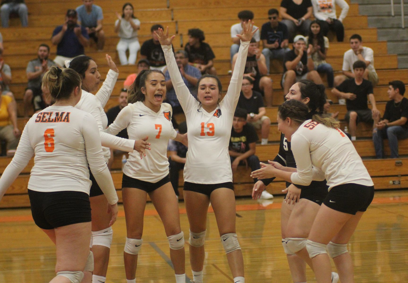Selma battles in fifth set, earn 3-2 win over Kerman